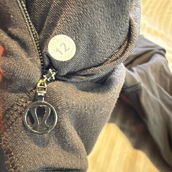 Lululemon Bhakti Yoga Jacket - Picture 10 of 11